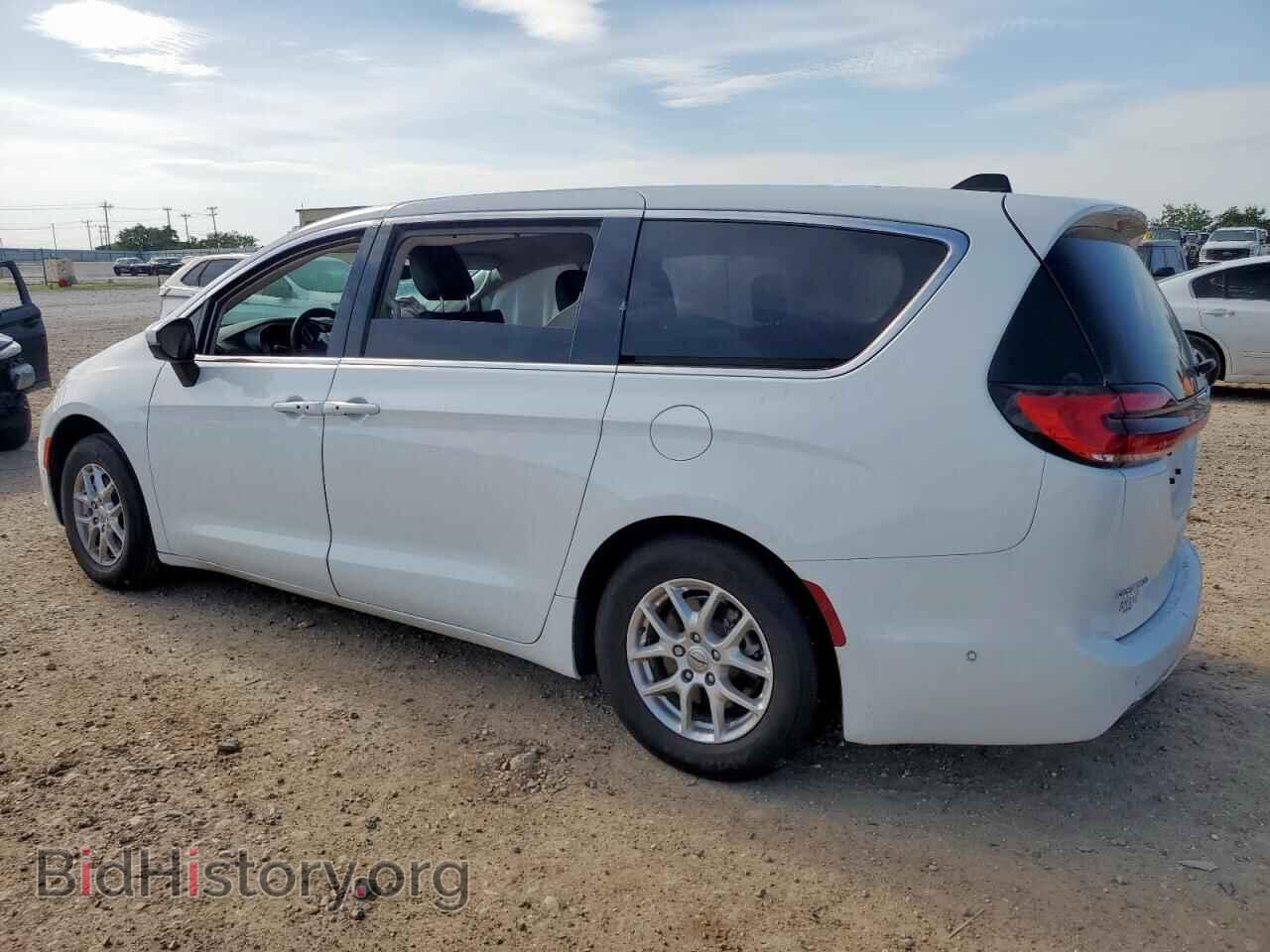 2023 CHRYSLER PACIFICA - VIN: 2C4RC1BG3PR629587 - Фото 2