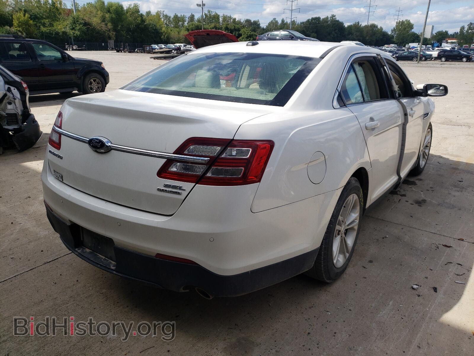 2014 FORD TAURUS - VIN: 1FAHP2E84EG117111 - Фото 4