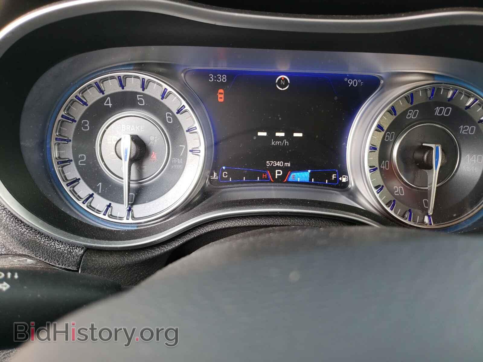 2015 CHRYSLER 300 - VIN: 2C3CCAAG9FH772964 - Фото 8