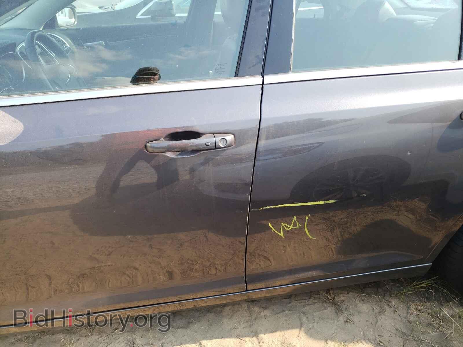 2015 CHRYSLER 300 - VIN: 2C3CCAAG9FH772964 - Фото 9