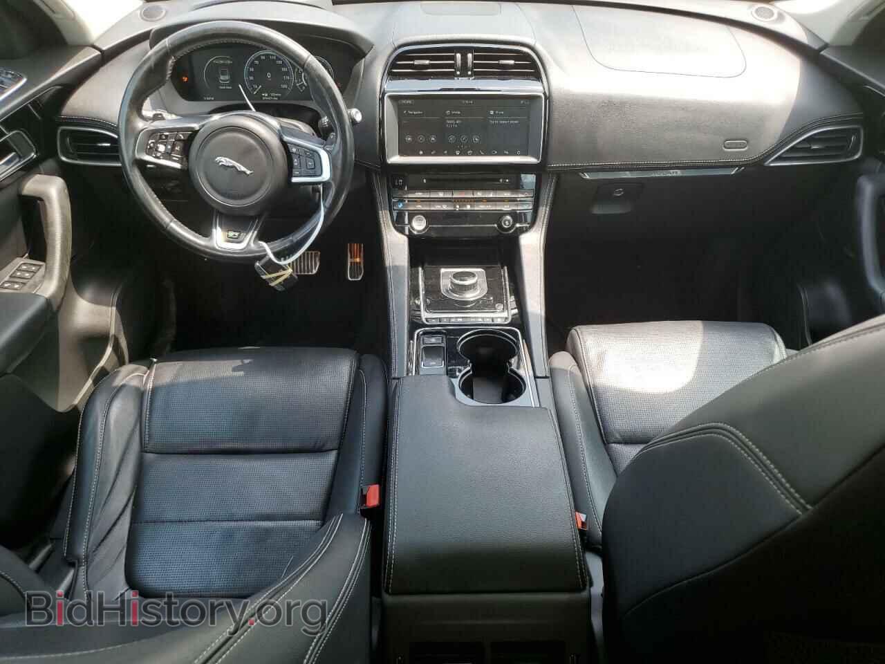 2017 JAGUAR F-PACE - VIN: SADCL2BVXHA047121 - Фото 8
