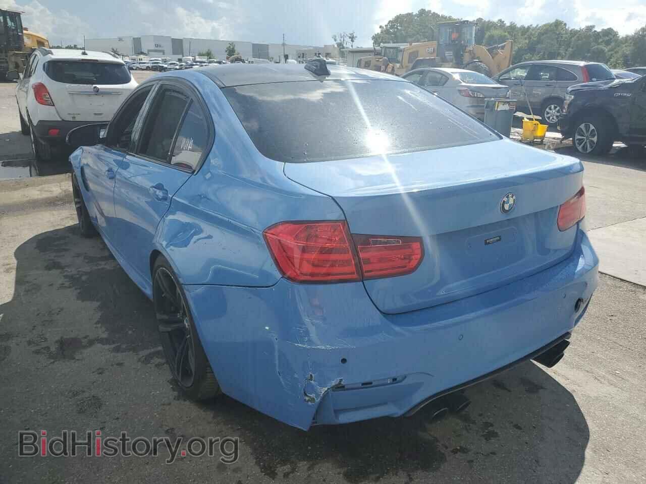 2015 BMW M3 - VIN: WBS3C9C50FJ276223 - Фото 3