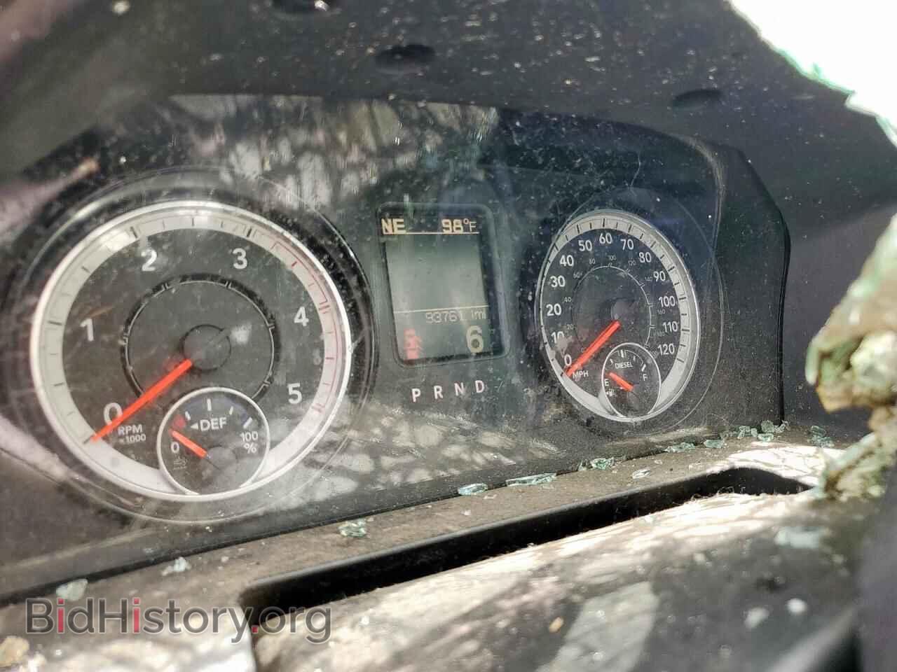 2017 RAM All Models - VIN: 3C6UR5CL9HG538141 - Photo 9