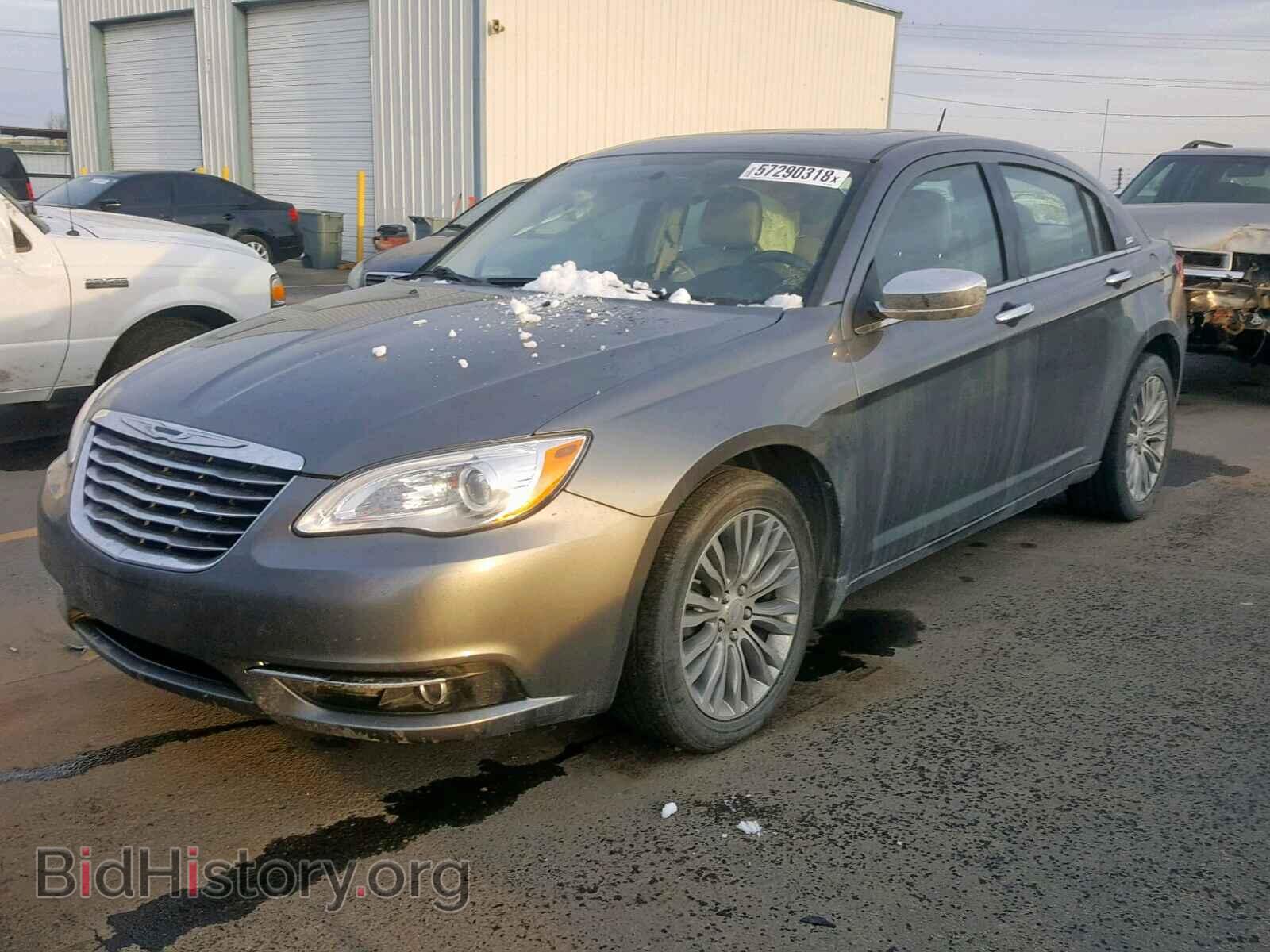 2013 CHRYSLER 200 - VIN: 1C3CCBCG6DN543102 - Фото 2