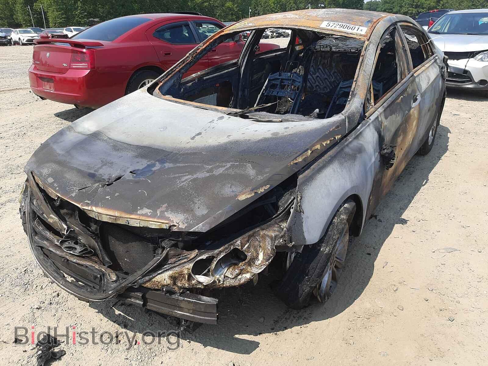 2014 HYUNDAI SONATA - VIN: 5NPEB4AC0EH879039 - Фото 2
