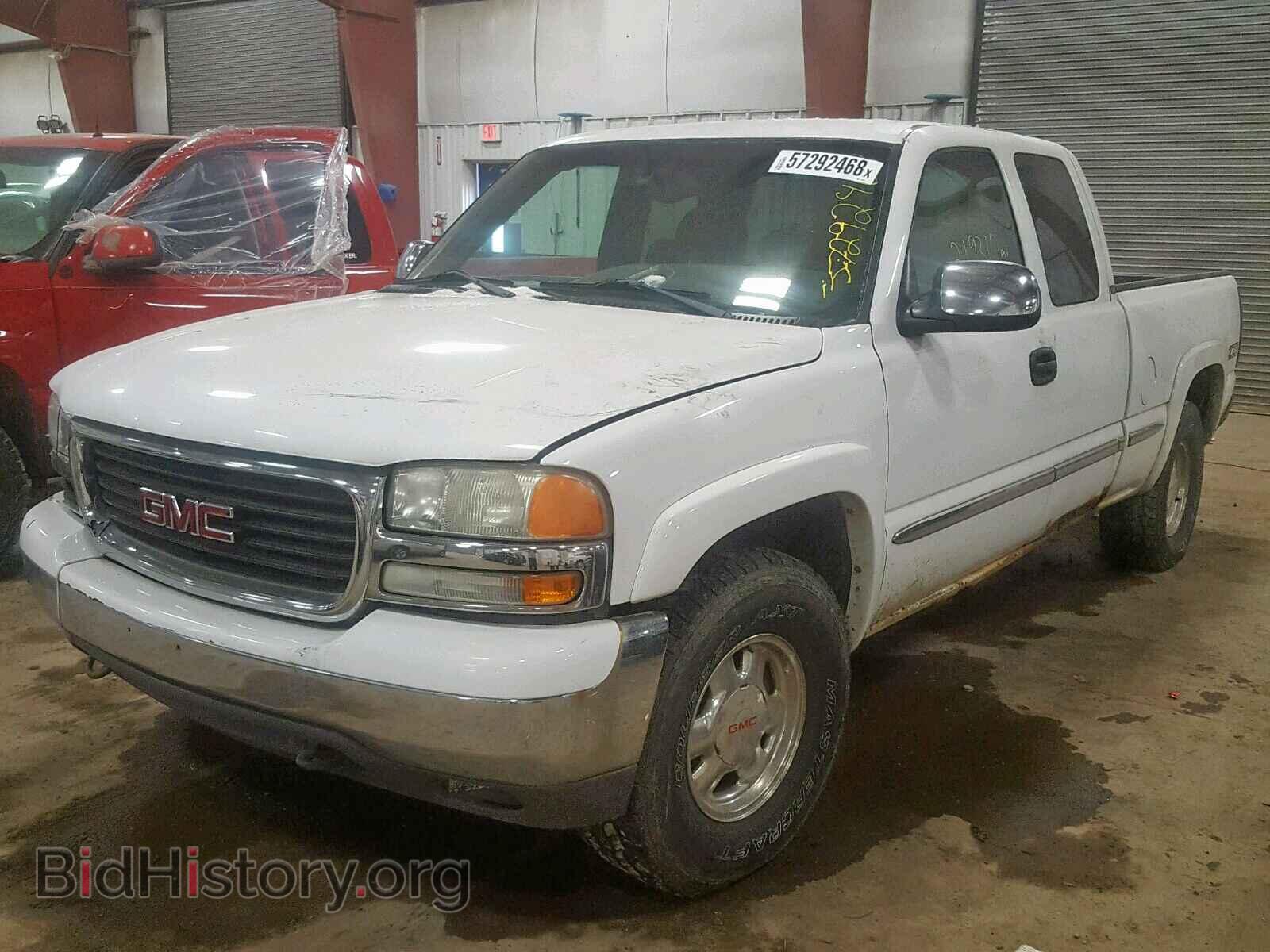 2002 GMC NEW SIERRA - VIN: 2GTEK19T121203473 - Фото 2