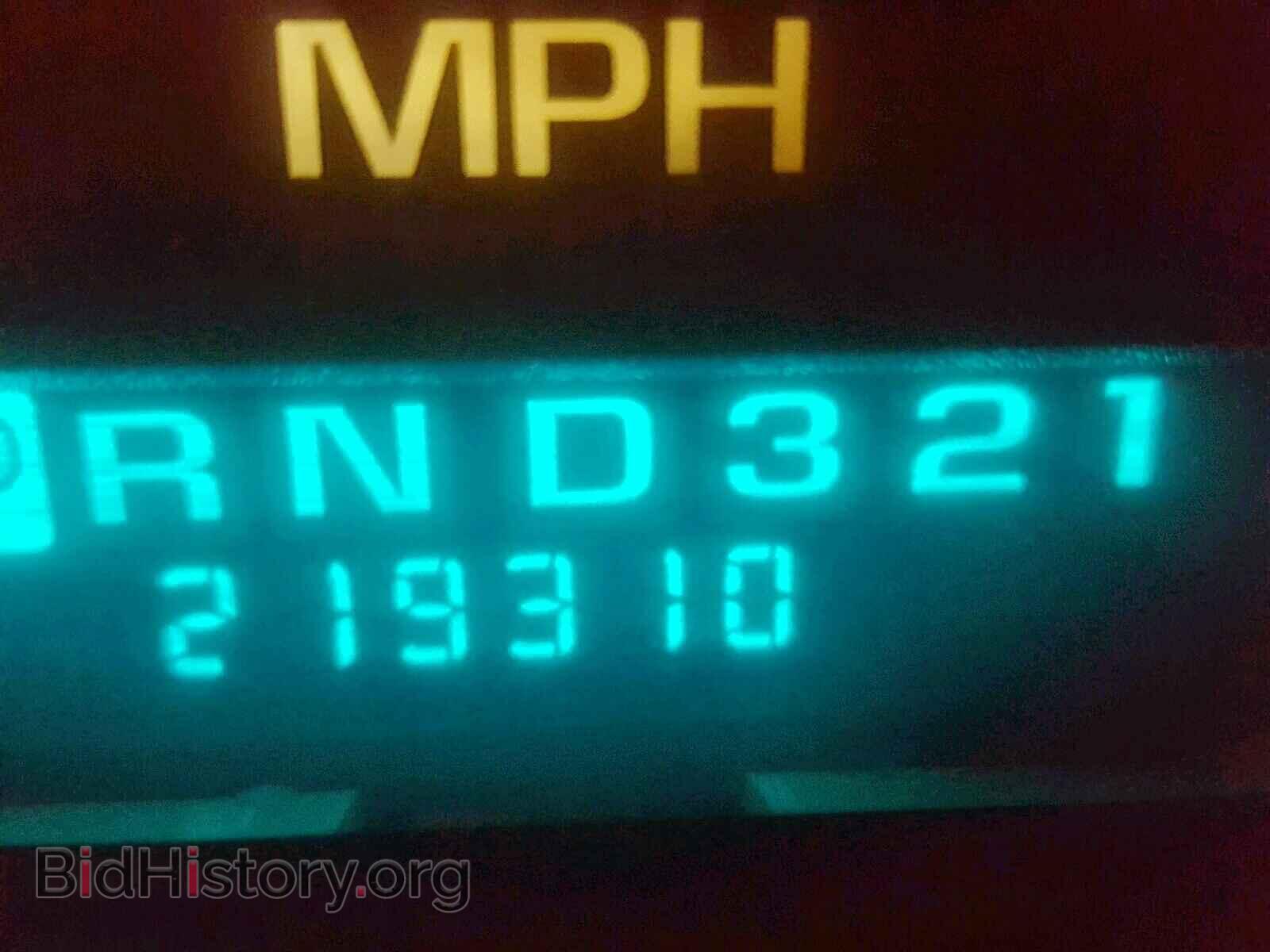 2002 GMC NEW SIERRA - VIN: 2GTEK19T121203473 - Фото 8