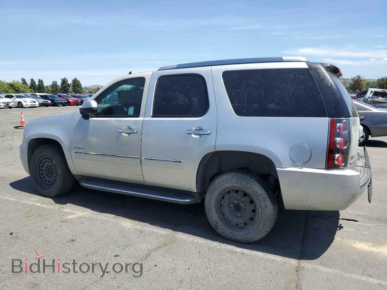 2011 GMC YUKON - VIN: 1GKS2EEF5BR349218 - Фото 2