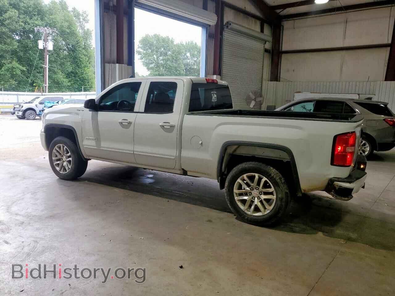 2017 GMC SIERRA - VIN: 1GTV2LEC8HZ290192 - Photo 2