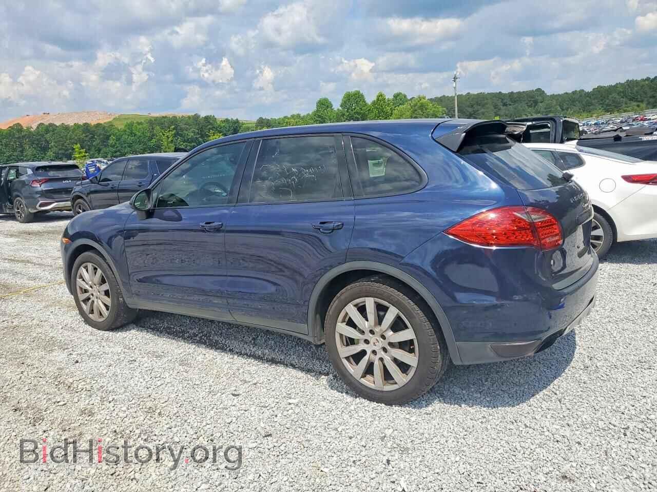 2011 PORSCHE CAYENNE - VIN: WP1AE2A2XBLA91716 - Photo 2