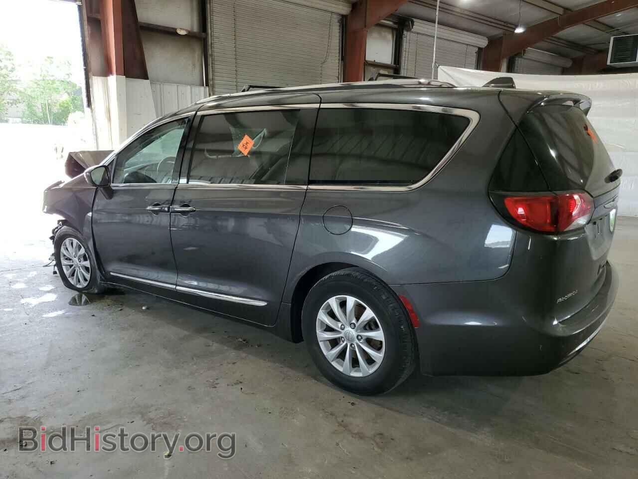 2018 CHRYSLER PACIFICA - VIN: 2C4RC1BG6JR128295 - Photo 2