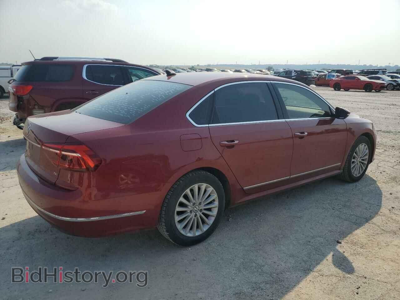 2017 VOLKSWAGEN PASSAT - VIN: 1VWBT7A38HC017721 - Фото 3