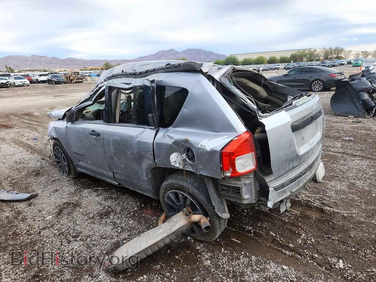 2015 JEEP COMPASS - VIN: 1C4NJCBA8FD262926 - Photo 2