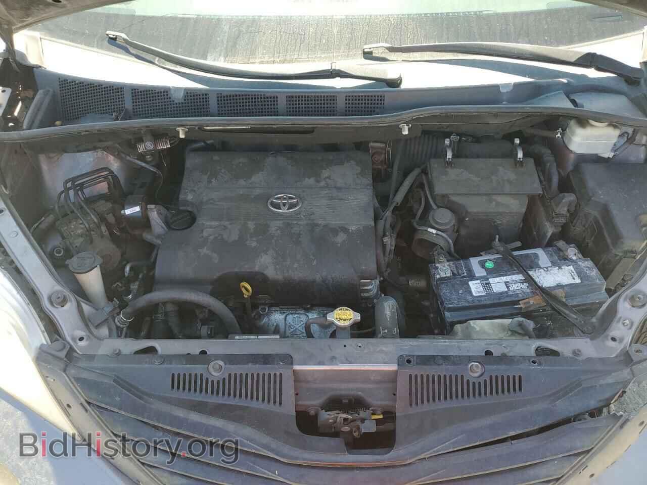 2011 TOYOTA All Models - VIN: 5TDZK3DC6BS026318 - Photo 12