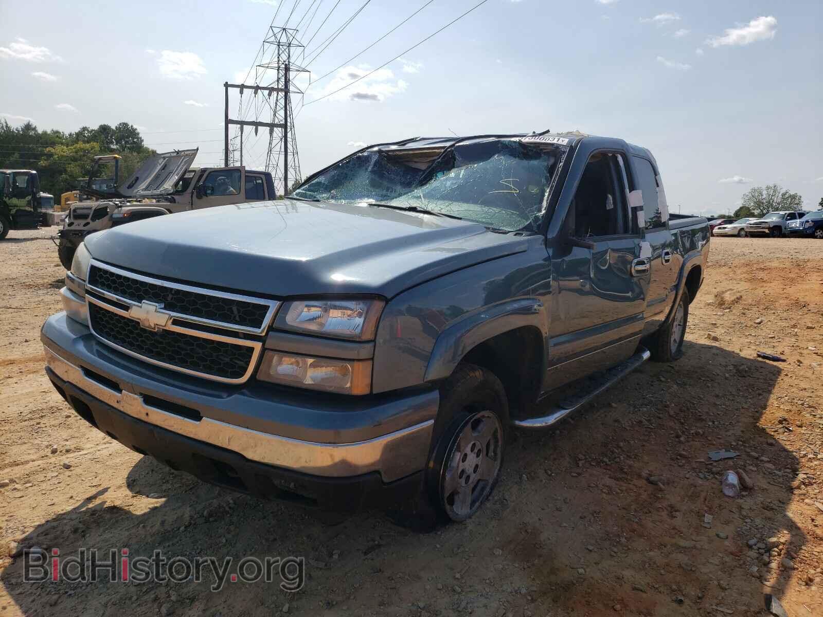 2006 CHEVROLET SILVERADO - VIN: 2GCEK13T961159592 - Фото 2