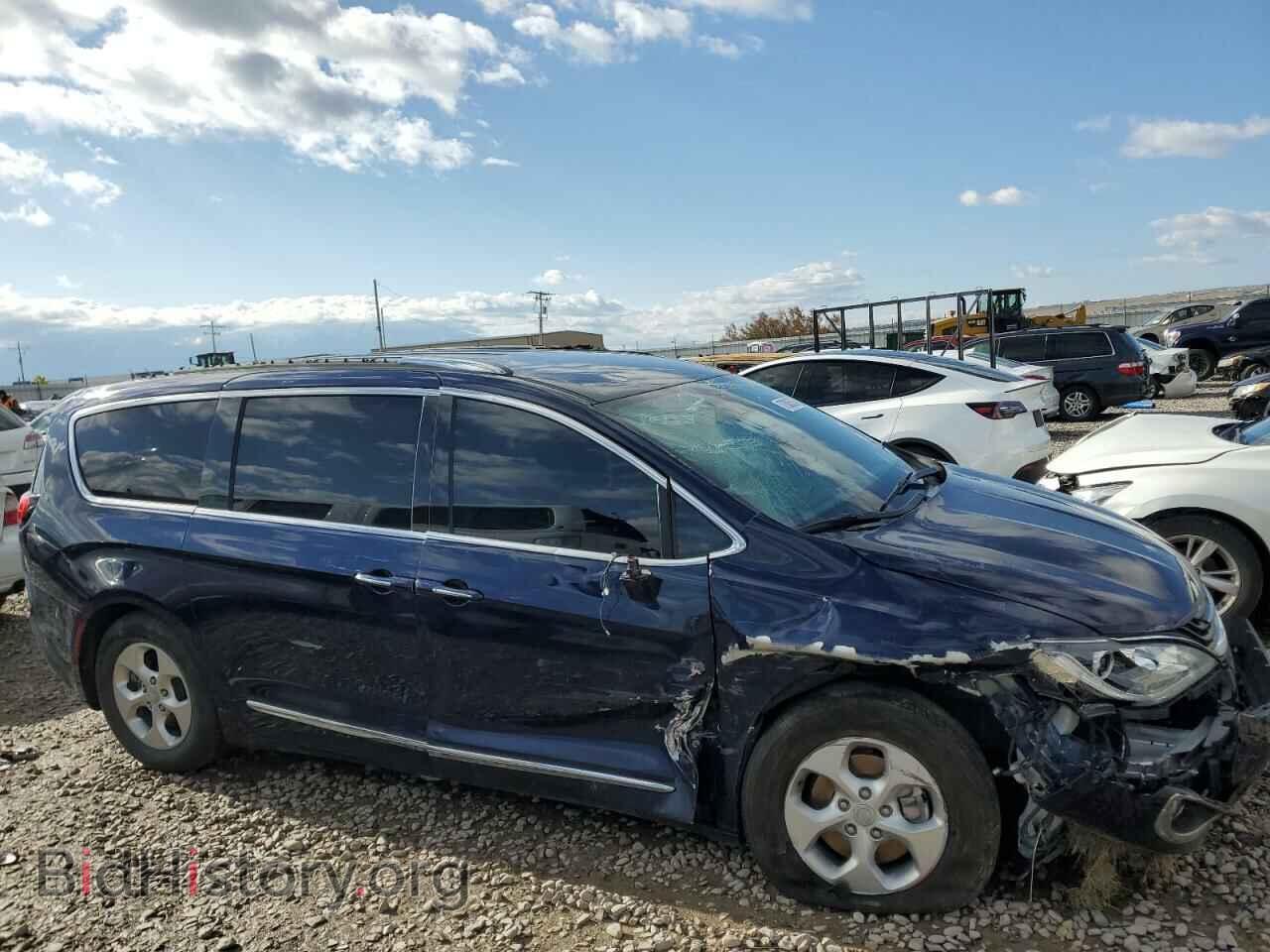 2017 CHRYSLER PACIFICA - VIN: 2C4RC1N70HR740031 - Photo 4