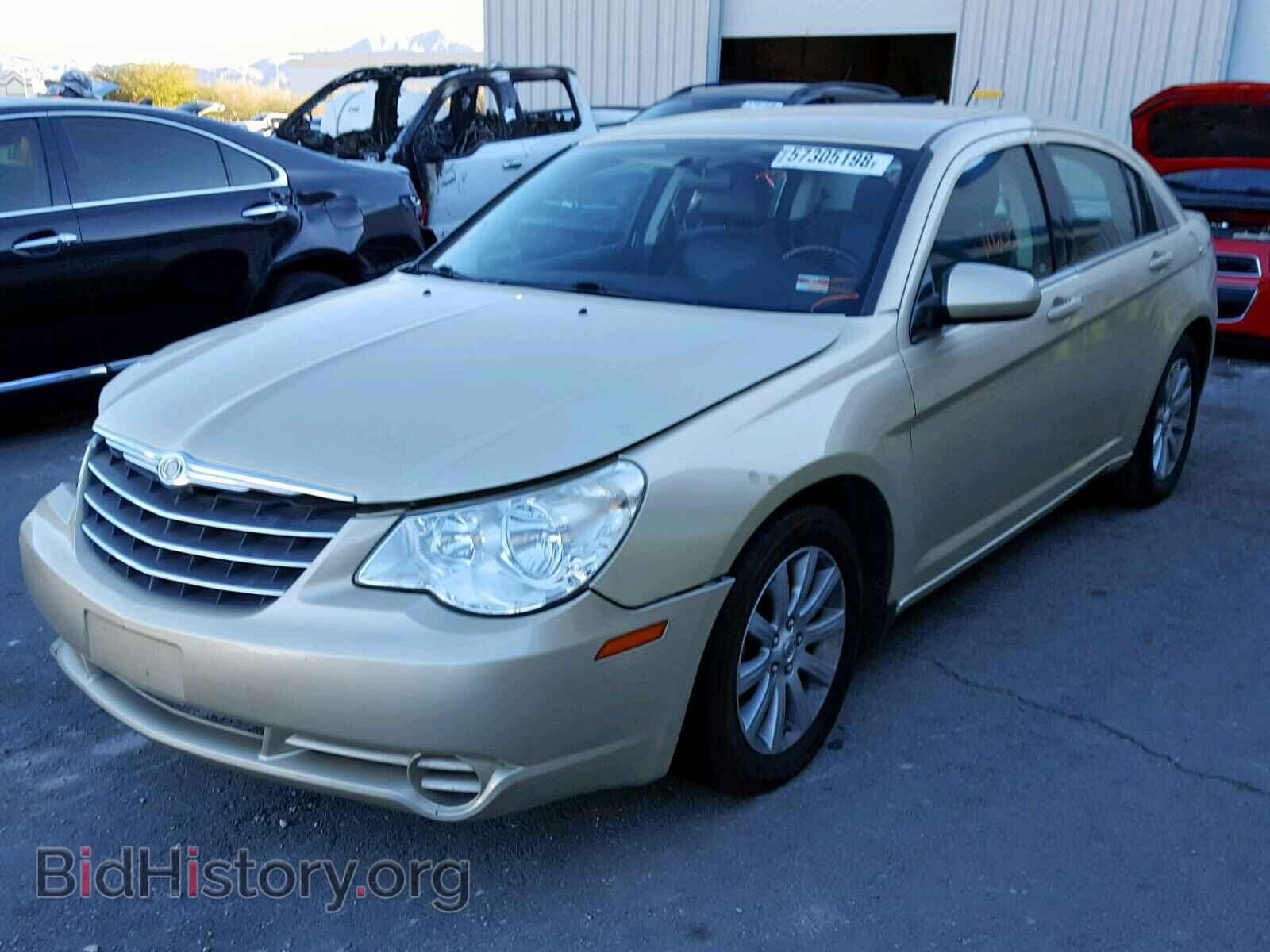 2010 CHRYSLER SEBRING - VIN: 1C3CC5FB1AN225997 - Фото 2