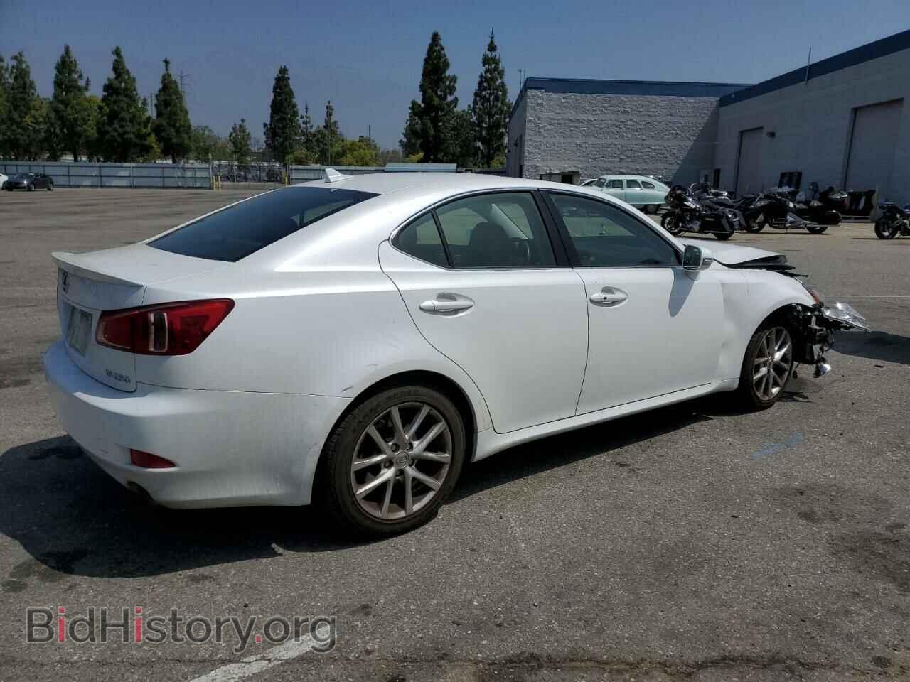 2011 LEXUS IS - VIN: JTHBF5C23B5153476 - Photo 3