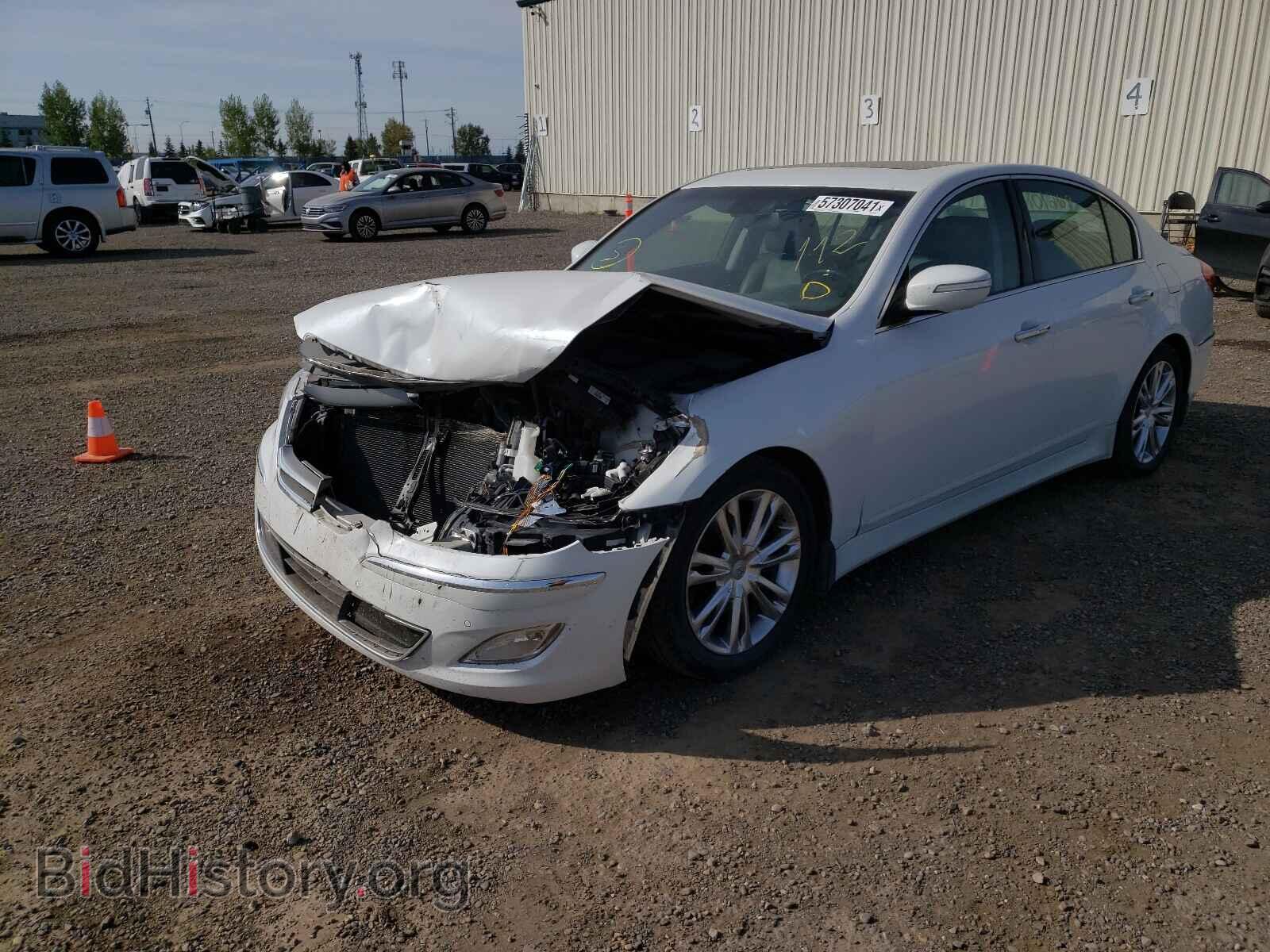 2013 HYUNDAI GENESIS - VIN: KMHGC4DD4DU252130 - Фото 2