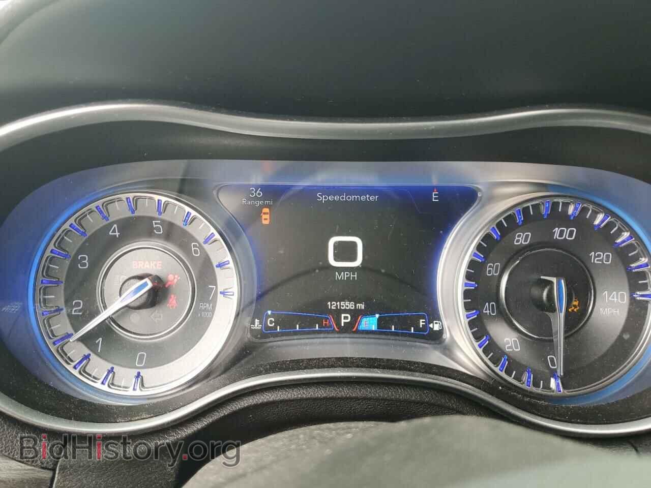 2018 CHRYSLER 300 - VIN: 2C3CCAAG1JH293947 - Фото 9