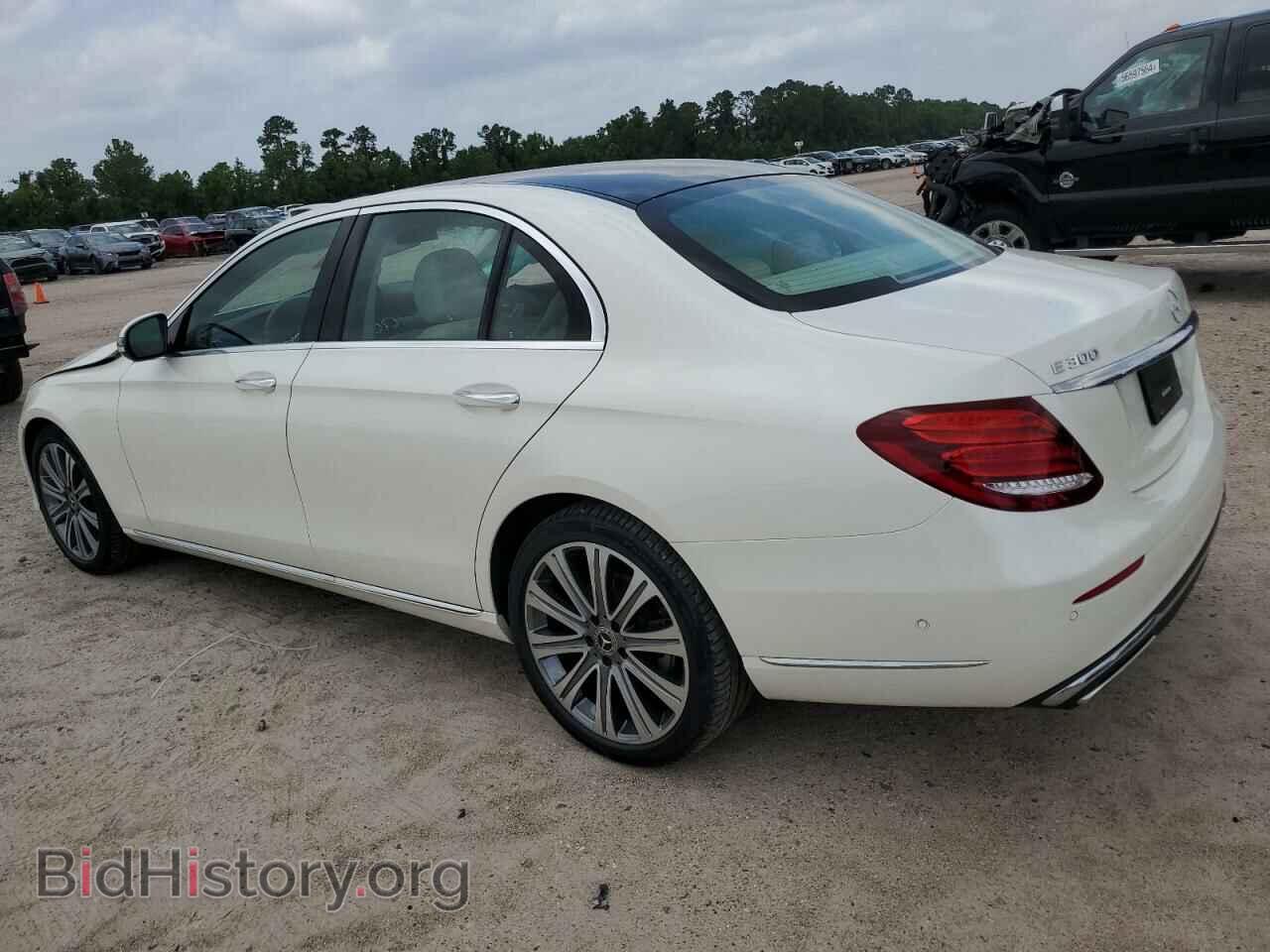 2019 MERCEDES-BENZ E-CLASS - VIN: WDDZF4JBXKA541010 - Фото 2