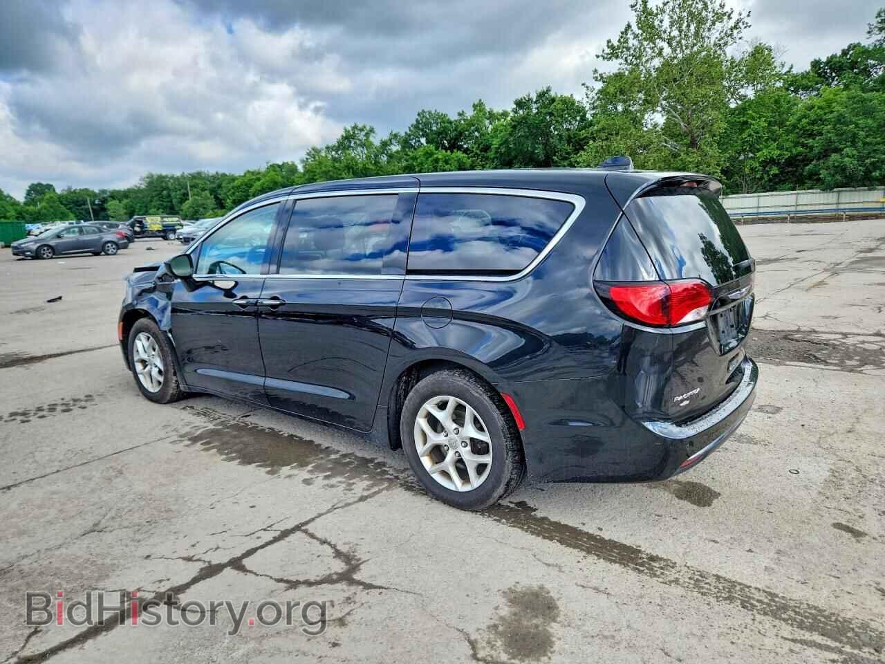 2018 CHRYSLER PACIFICA - VIN: 2C4RC1FG2JR122942 - Photo 2