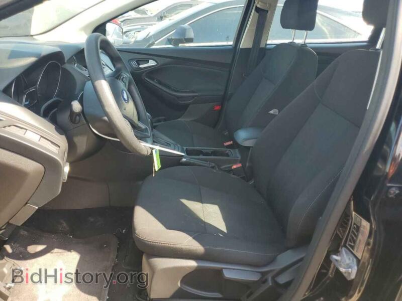 2017 Ford FOCUS (VIN 1FADP3K23HL229205) — photo 7 of 12