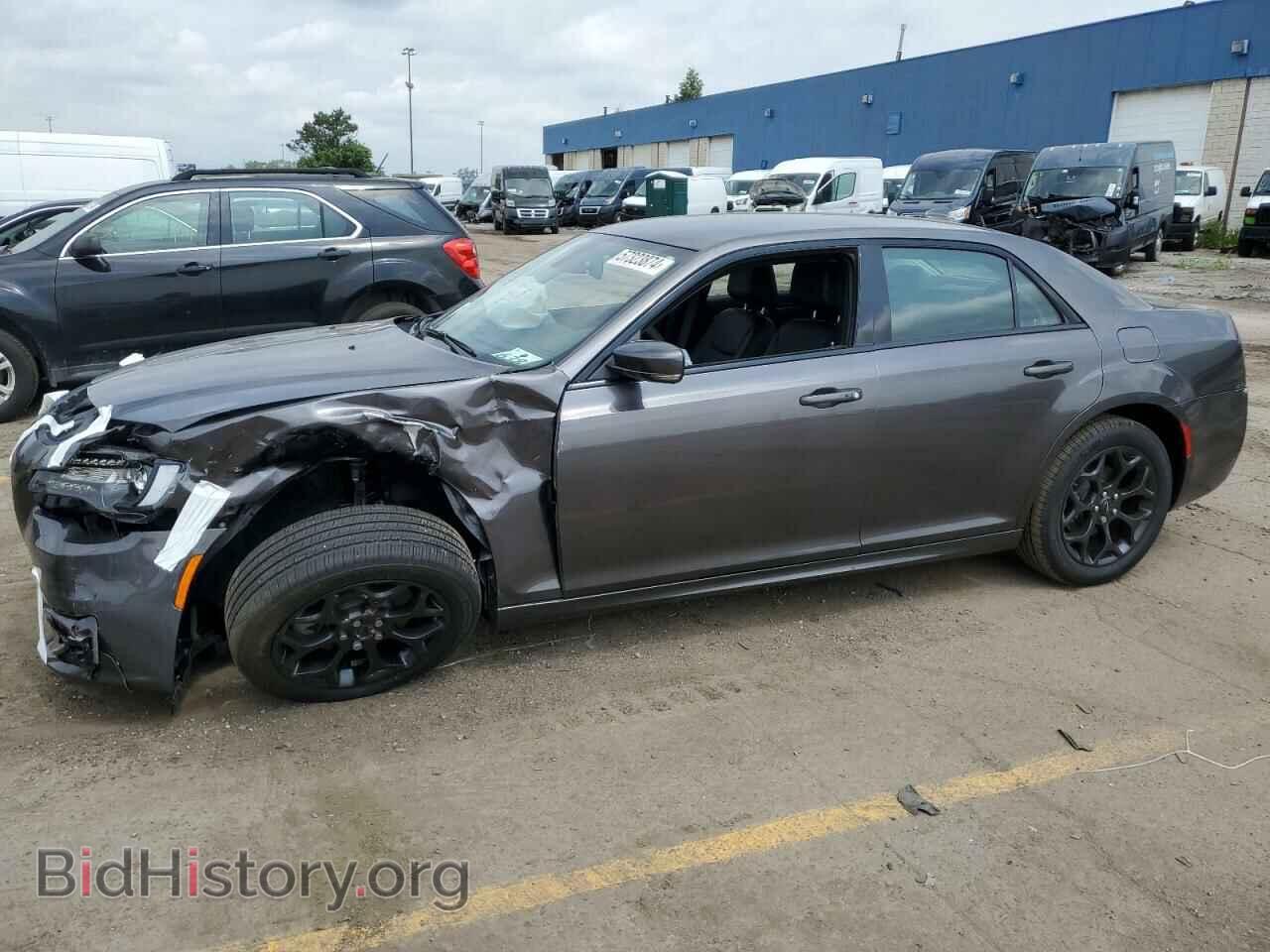 Фотография 2C3CCASG5PH520791 - CHRYSLER 300 2023