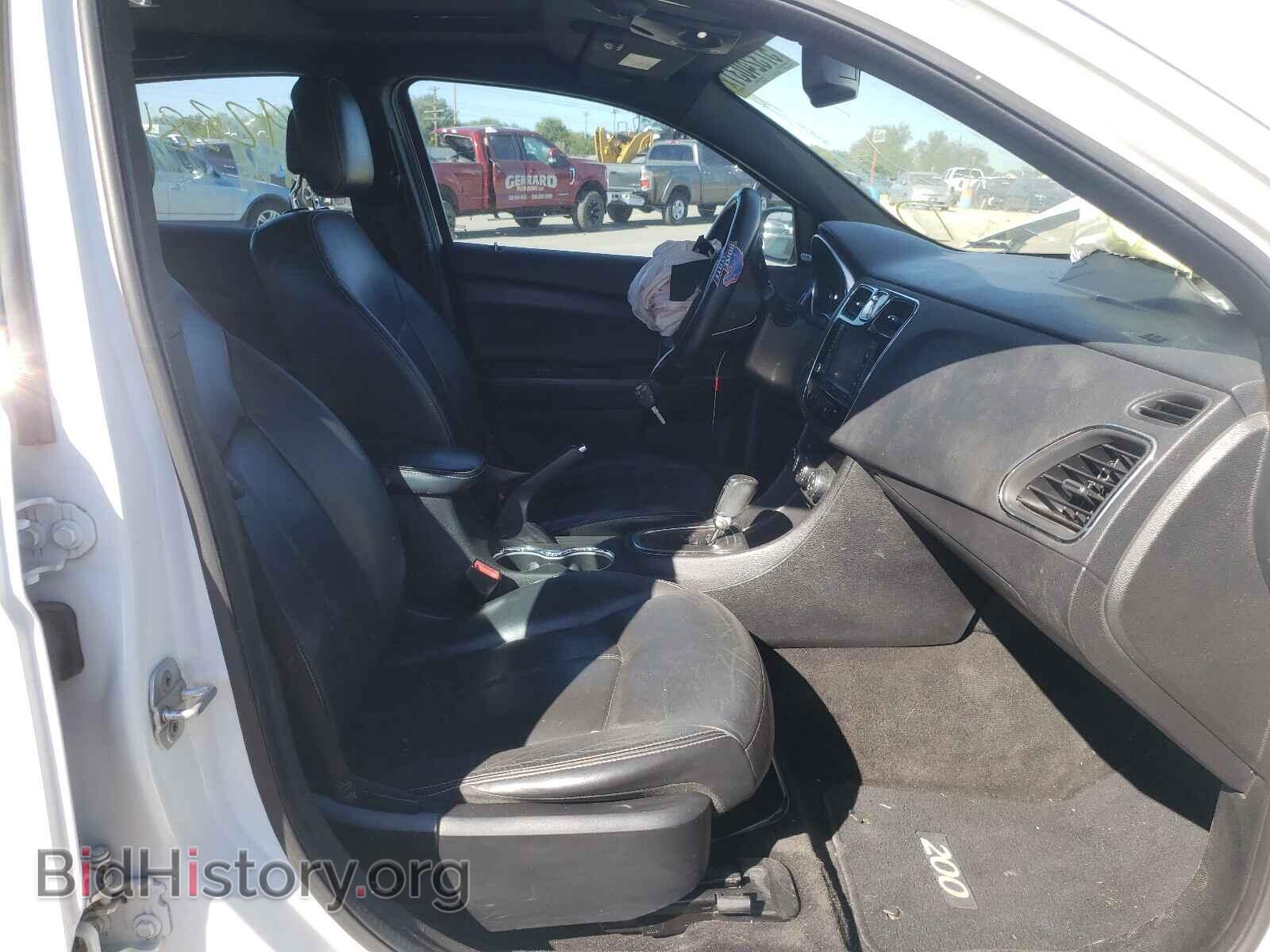 2012 CHRYSLER 200 - VIN: 1C3CCBCG5CN107016 - Фото 5