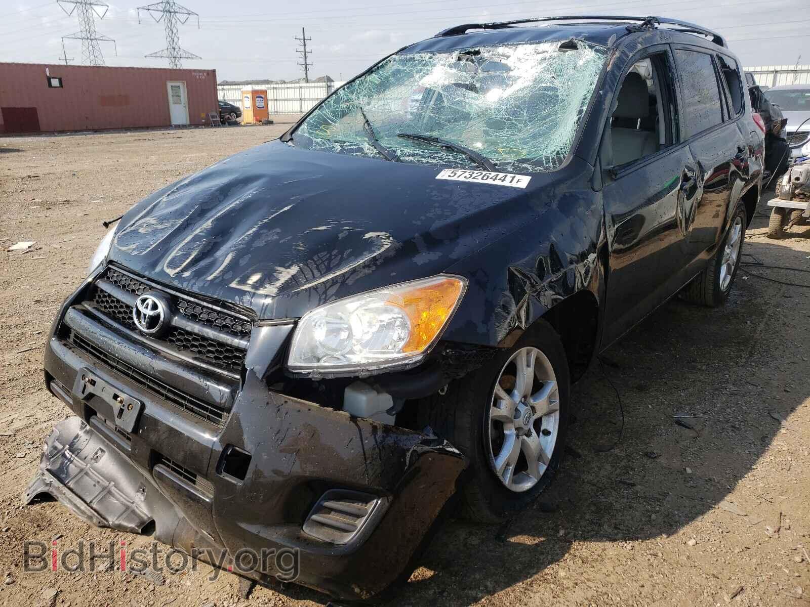 2011 TOYOTA RAV4 - VIN: 2T3BF4DV8BW115397 - Фото 2