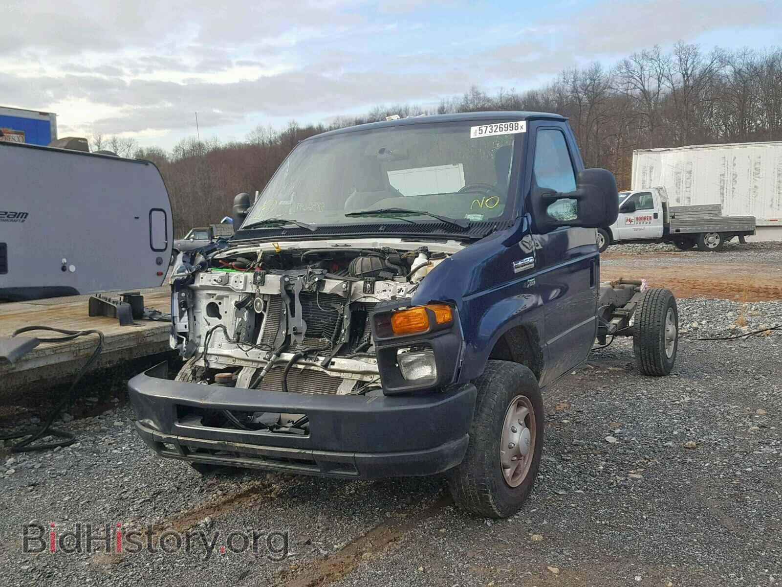 2009 FORD ECONOLINE - VIN: 1FDSE35L49DA70309 - Фото 2