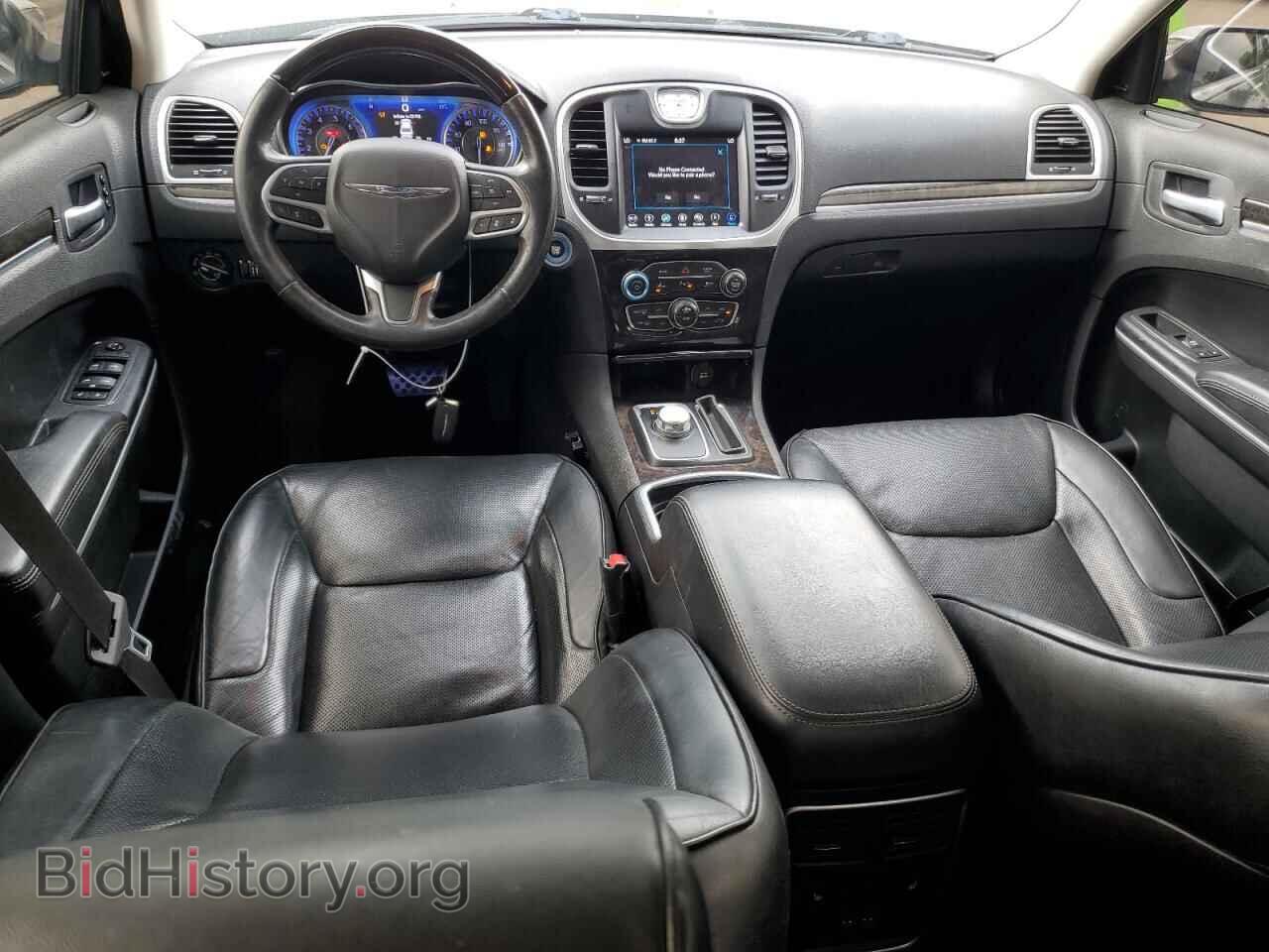 2019 CHRYSLER 300 - VIN: 2C3CCAEG7KH706014 - Фото 8