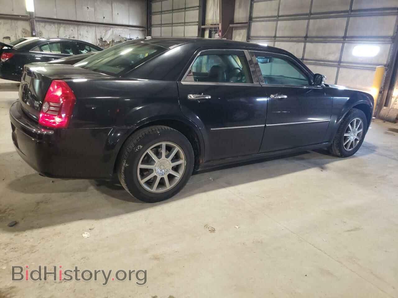 2010 CHRYSLER 300 - VIN: 2C3CK3CV4AH110969 - Фото 3