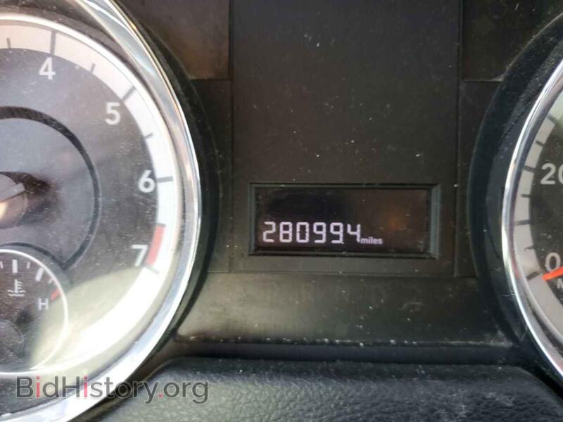 2011 Dodge CARAVAN (VIN 2D4RN4DG7BR647689) — фото 9 из 12