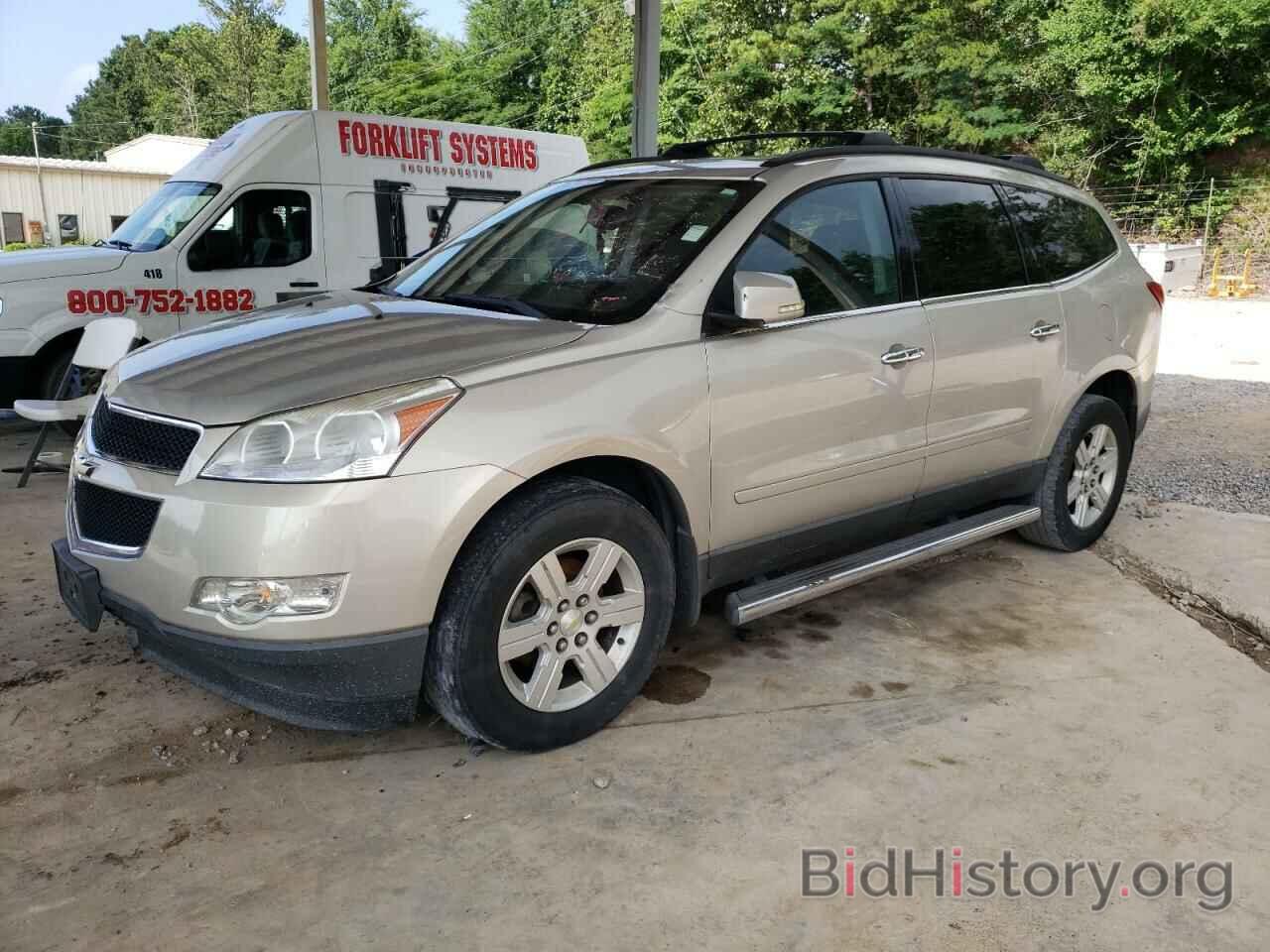 Photo 1GNKVGED1BJ413435 - CHEVROLET TRAVERSE 2011