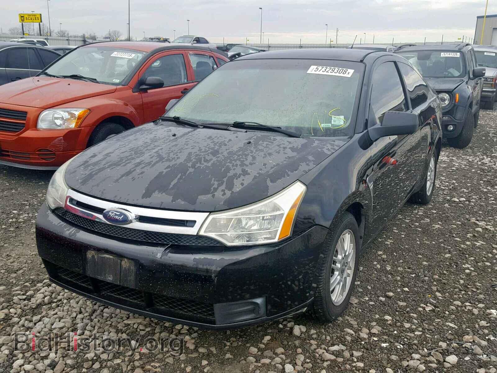 2008 FORD FOCUS - VIN: 1FAHP33N28W136037 - Фото 2