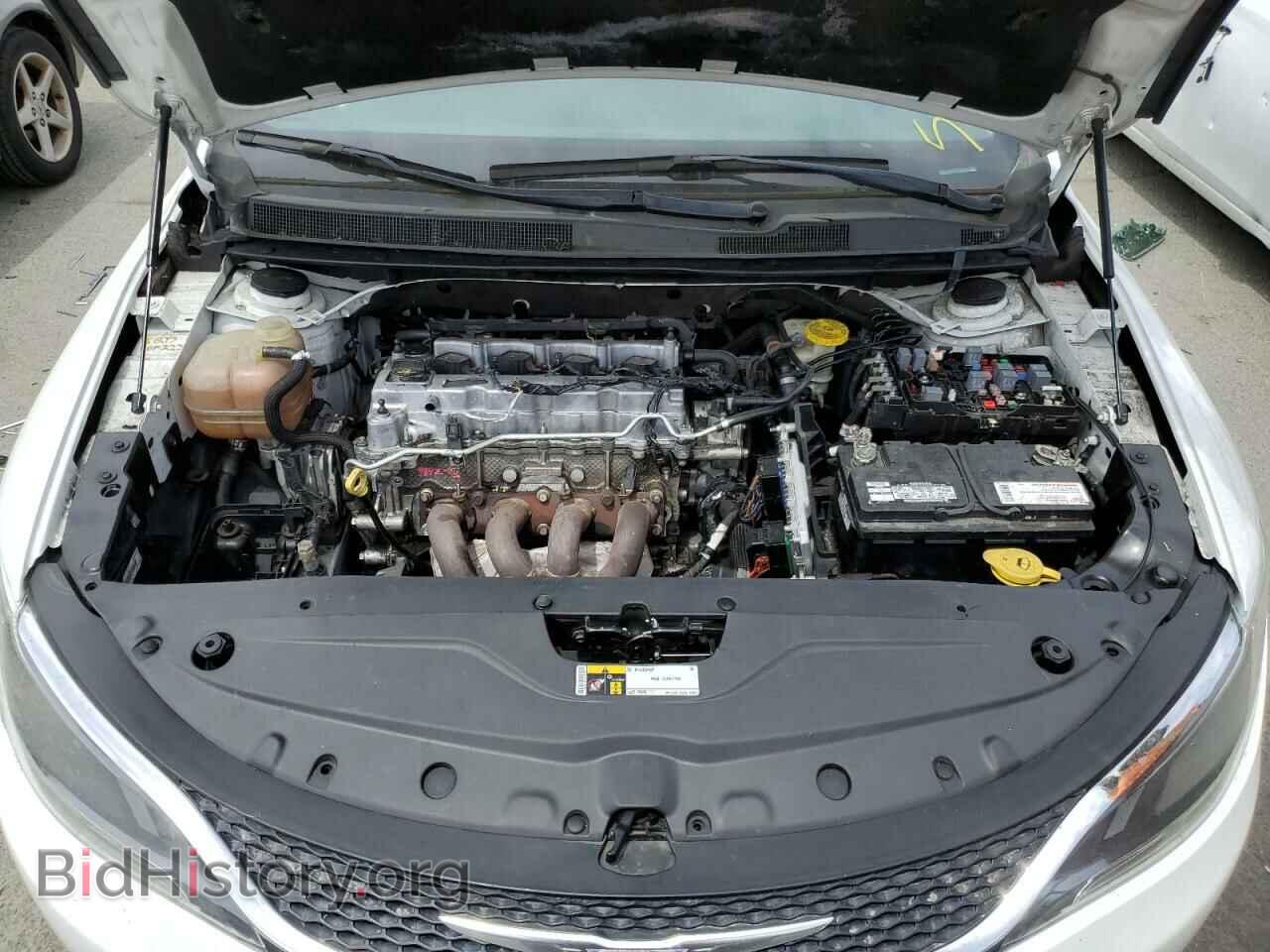 2016 CHRYSLER 200 - VIN: 1C3CCCAB2GN110992 - Фото 11