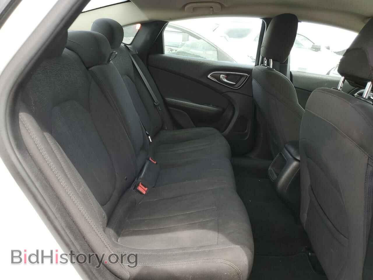 2016 CHRYSLER 200 - VIN: 1C3CCCAB2GN110992 - Фото 10