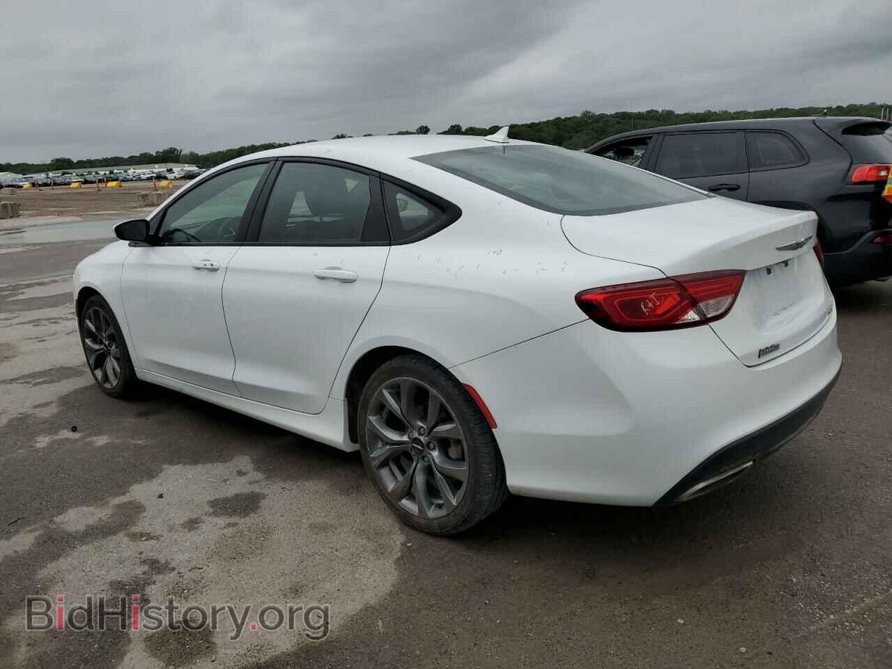 2016 CHRYSLER 200 - VIN: 1C3CCCBB9GN124810 - Фото 2