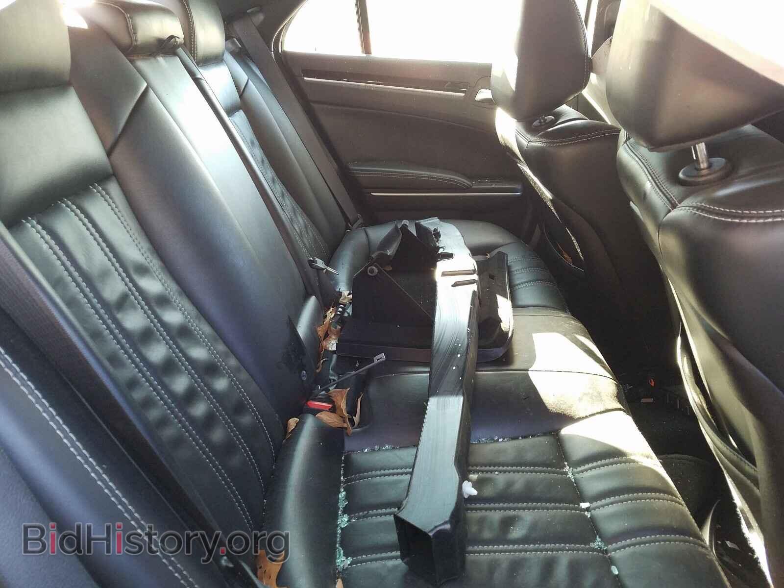 2019 CHRYSLER 300 - VIN: 2C3CCABG0KH655993 - Фото 6