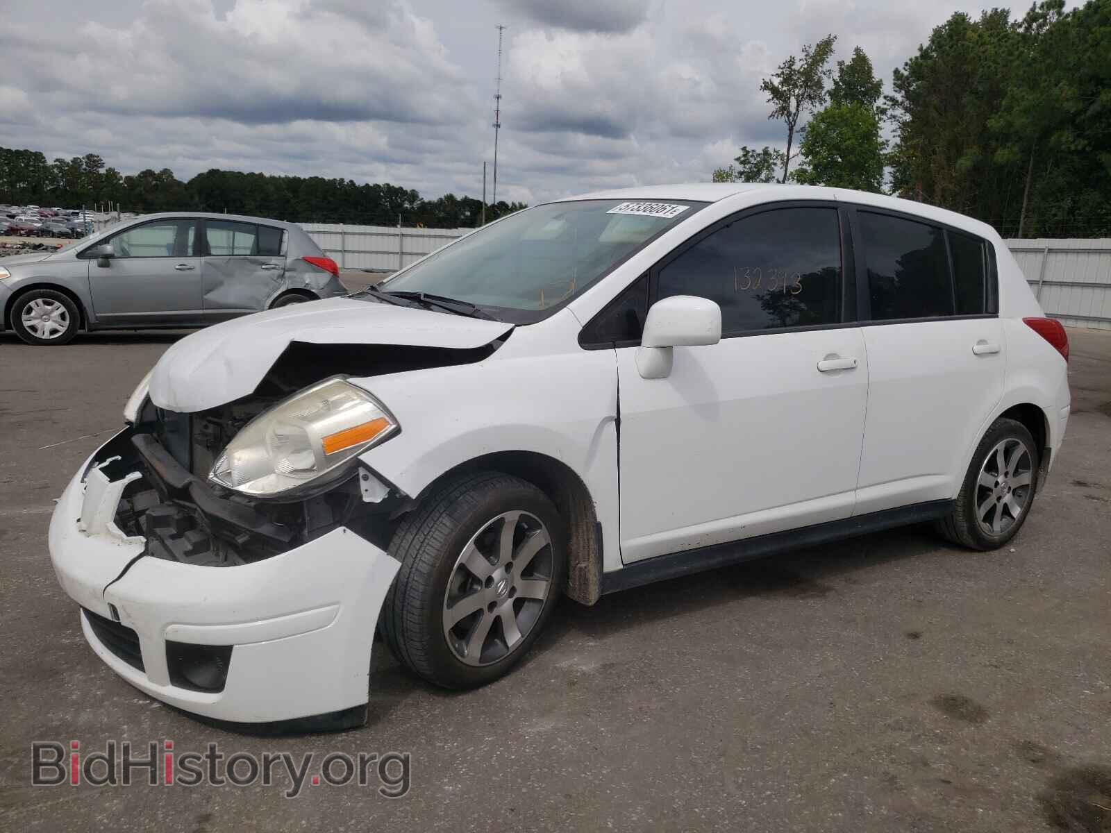 2009 NISSAN VERSA - VIN: 3N1BC13EX9L459083 - Фото 2