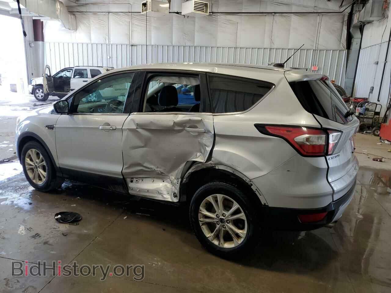 2017 FORD ESCAPE - VIN: 1FMCU0GD1HUE73318 - Фото 2