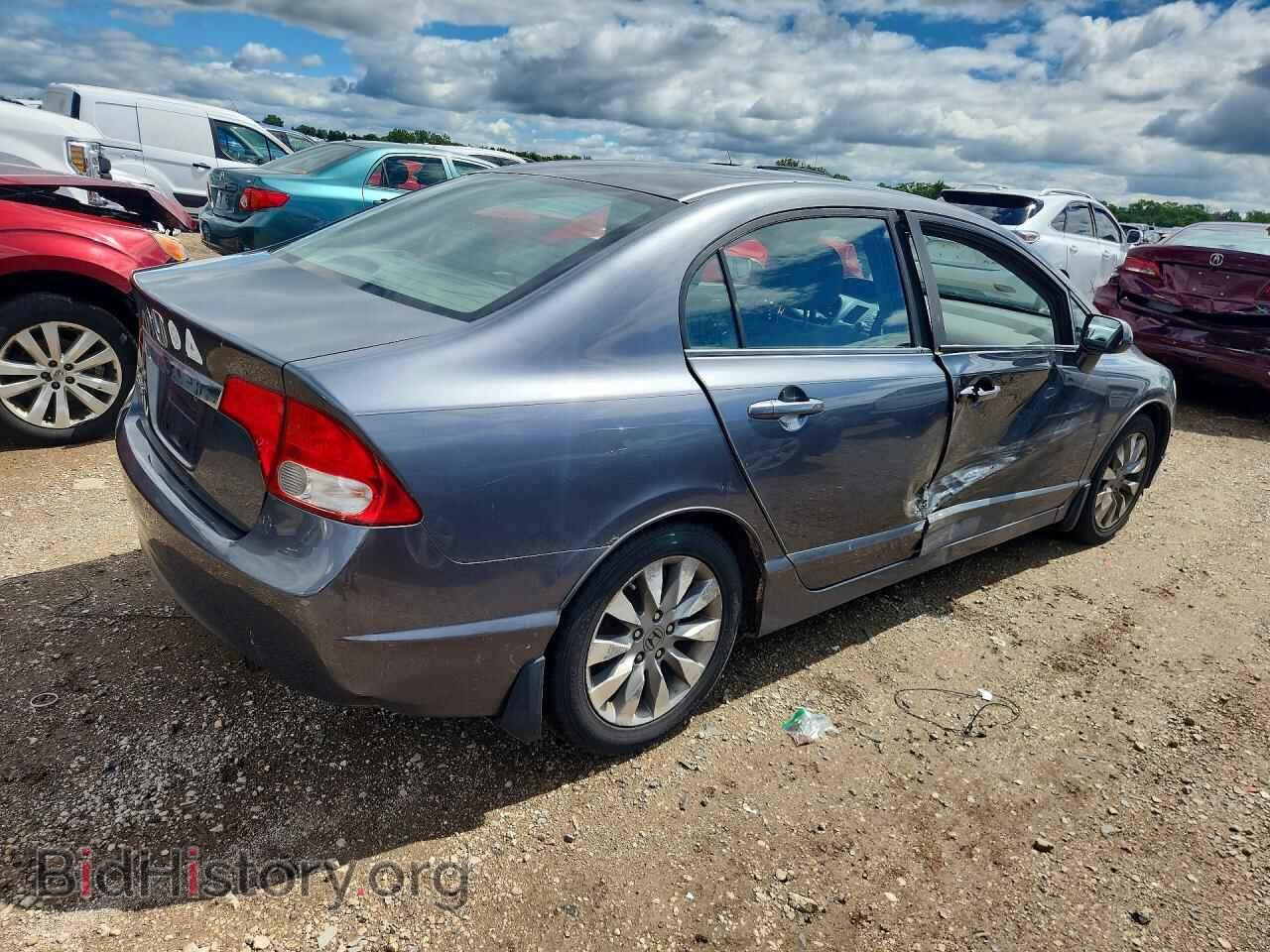 2010 HONDA CIVIC - VIN: 19XFA1F88AE004123 - Фото 3
