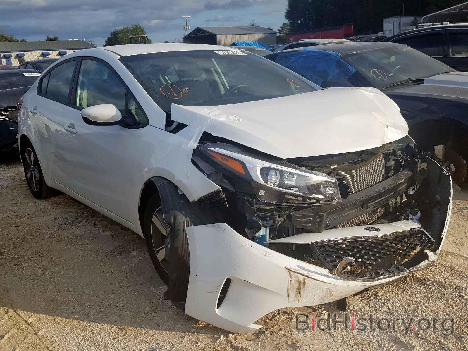 Photo 3KPFL4A73JE239555 - KIA FORTE LX 2018