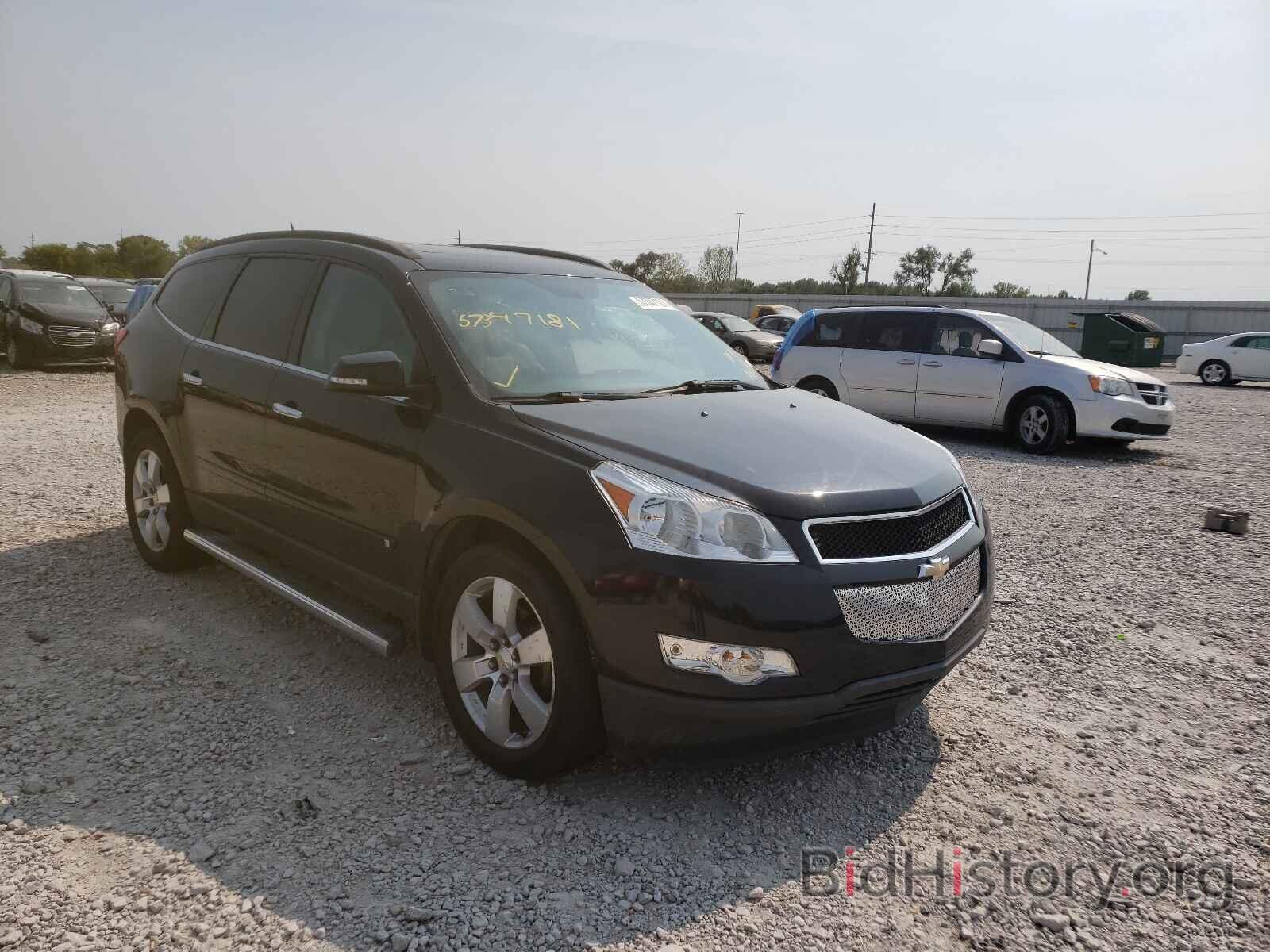 Photo 1GNLVHED0AS115641 - CHEVROLET TRAVERSE 2010