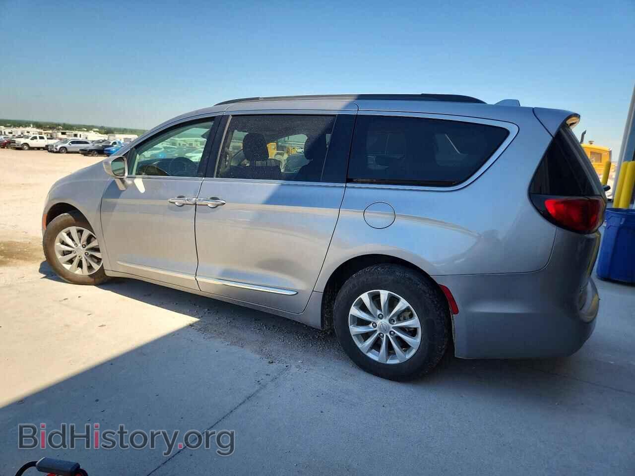 2017 CHRYSLER PACIFICA - VIN: 2C4RC1BG9HR815992 - Фото 2