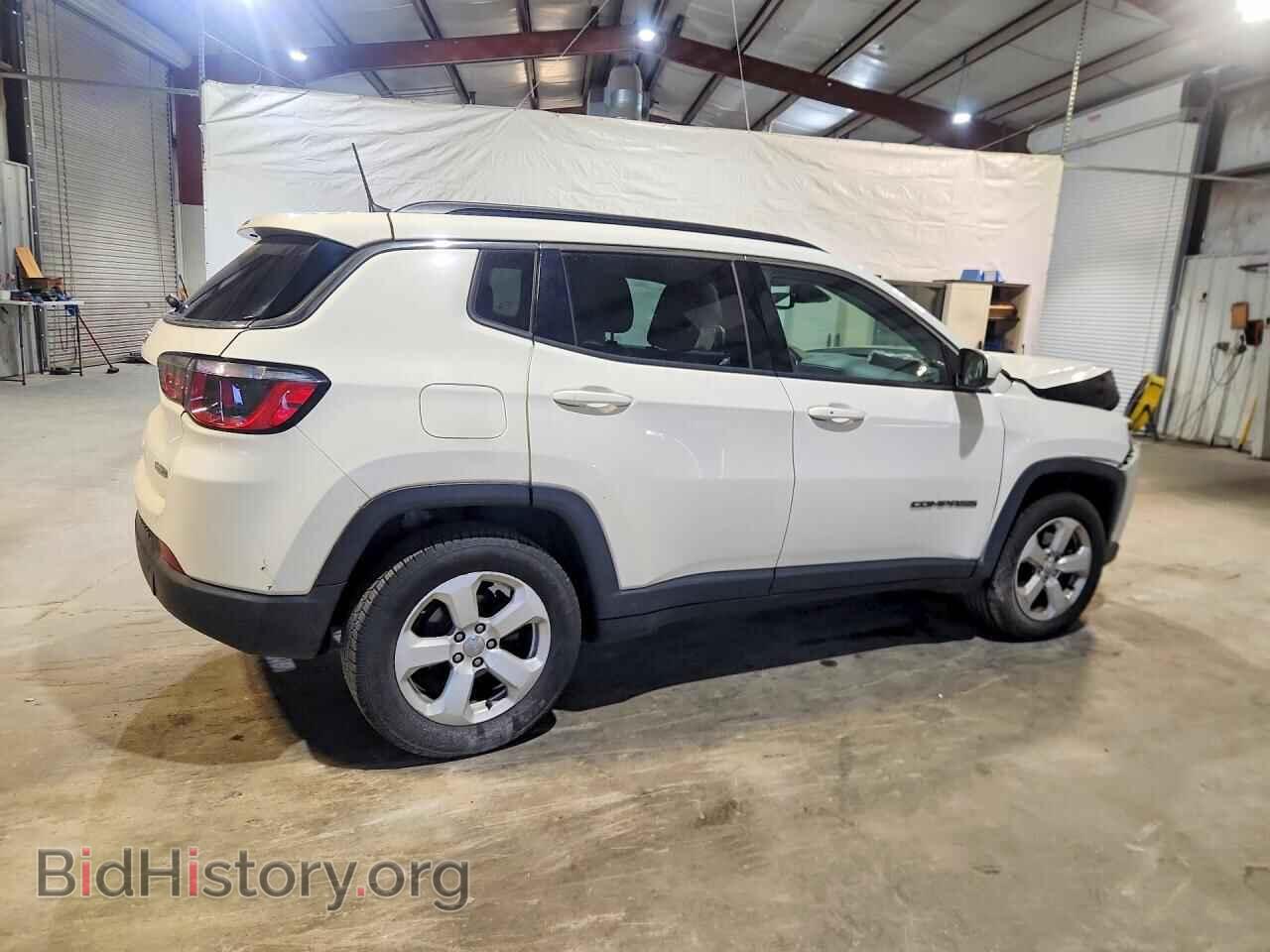 2019 JEEP COMPASS - VIN: 3C4NJDBB3KT734405 - Фото 3
