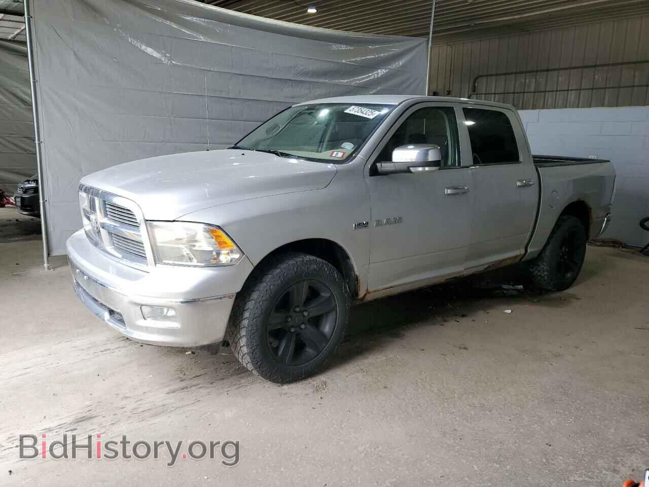 Photo 1D3HV13TX9S727929 - DODGE All Models 2009