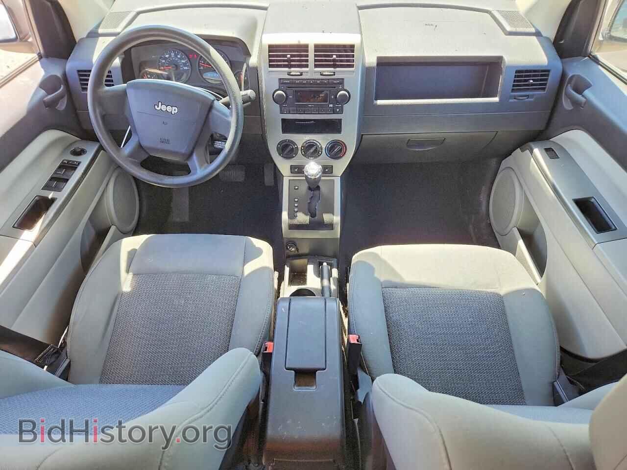 2007 JEEP COMPASS - VIN: 1J8FT47W17D386085 - Фото 8