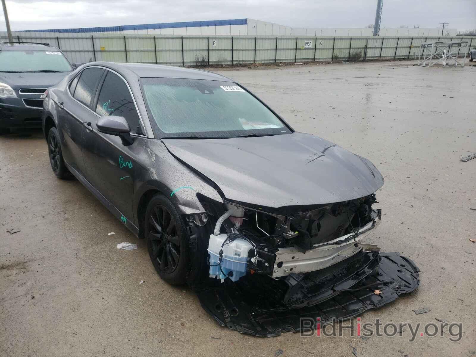 Photo 4T1B11HK3JU061267 - TOYOTA CAMRY 2018